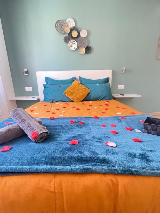 Le Bourget - Suite Romantique Narbonne Dış mekan fotoğraf